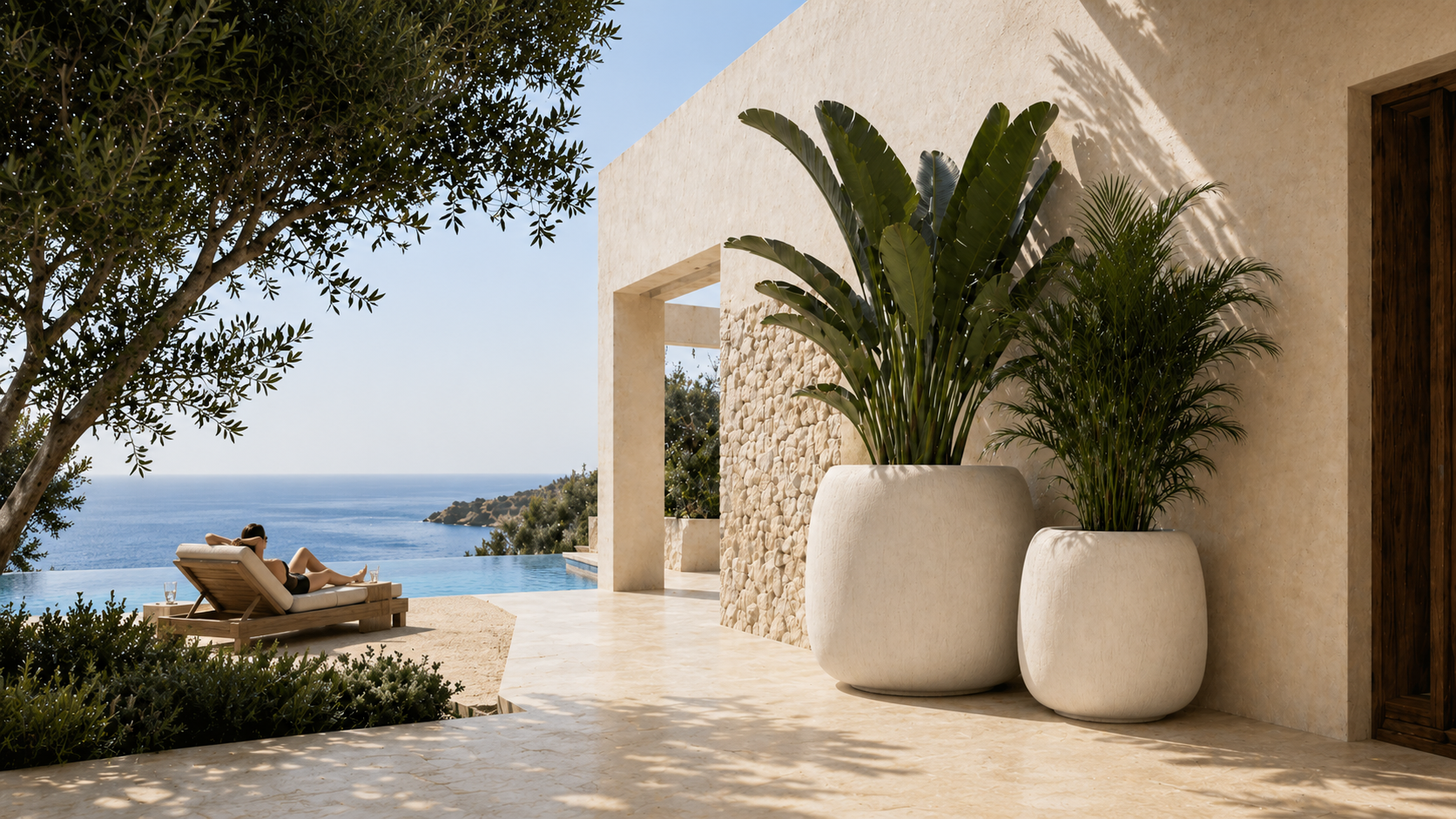 Mismo patio arquitectónico transformado con piezas OZARUM de hormigón y vegetación integrada